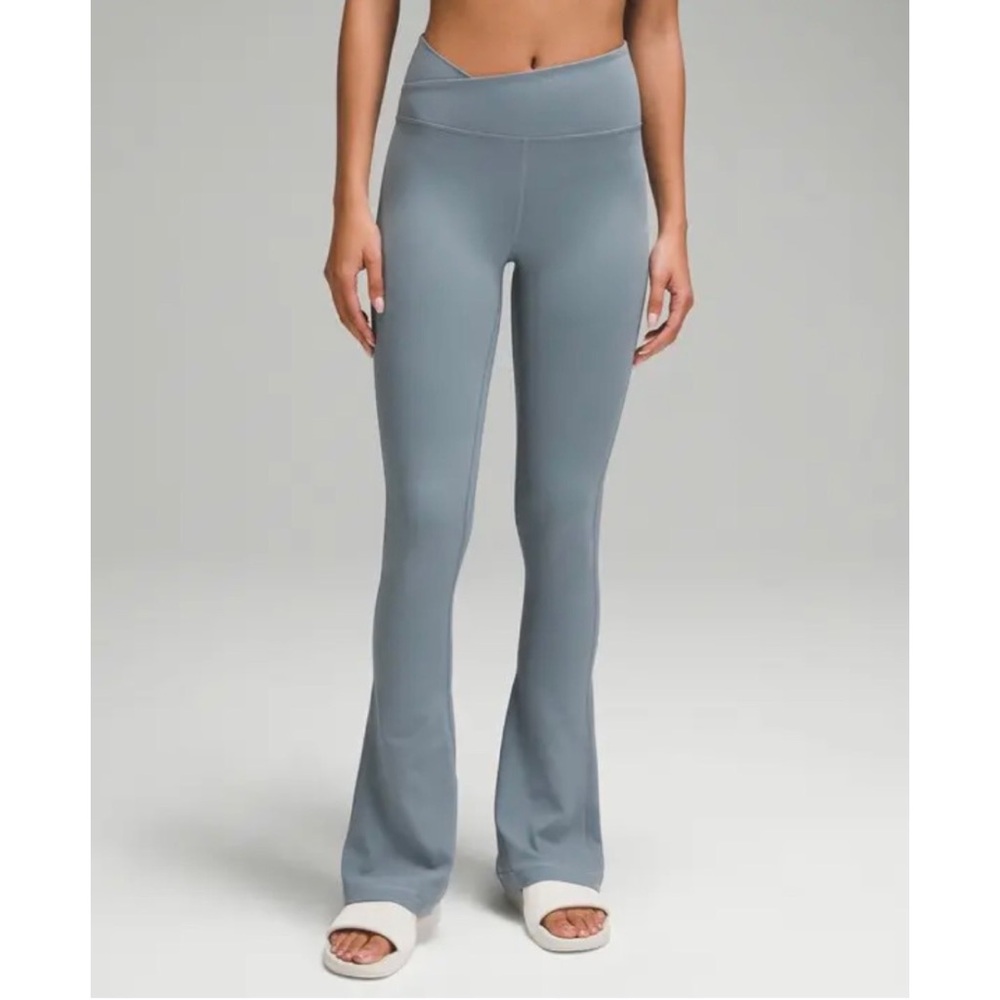 BNWT Lululemon align asymmetrical waist mini flare Belgian blue 4 32”